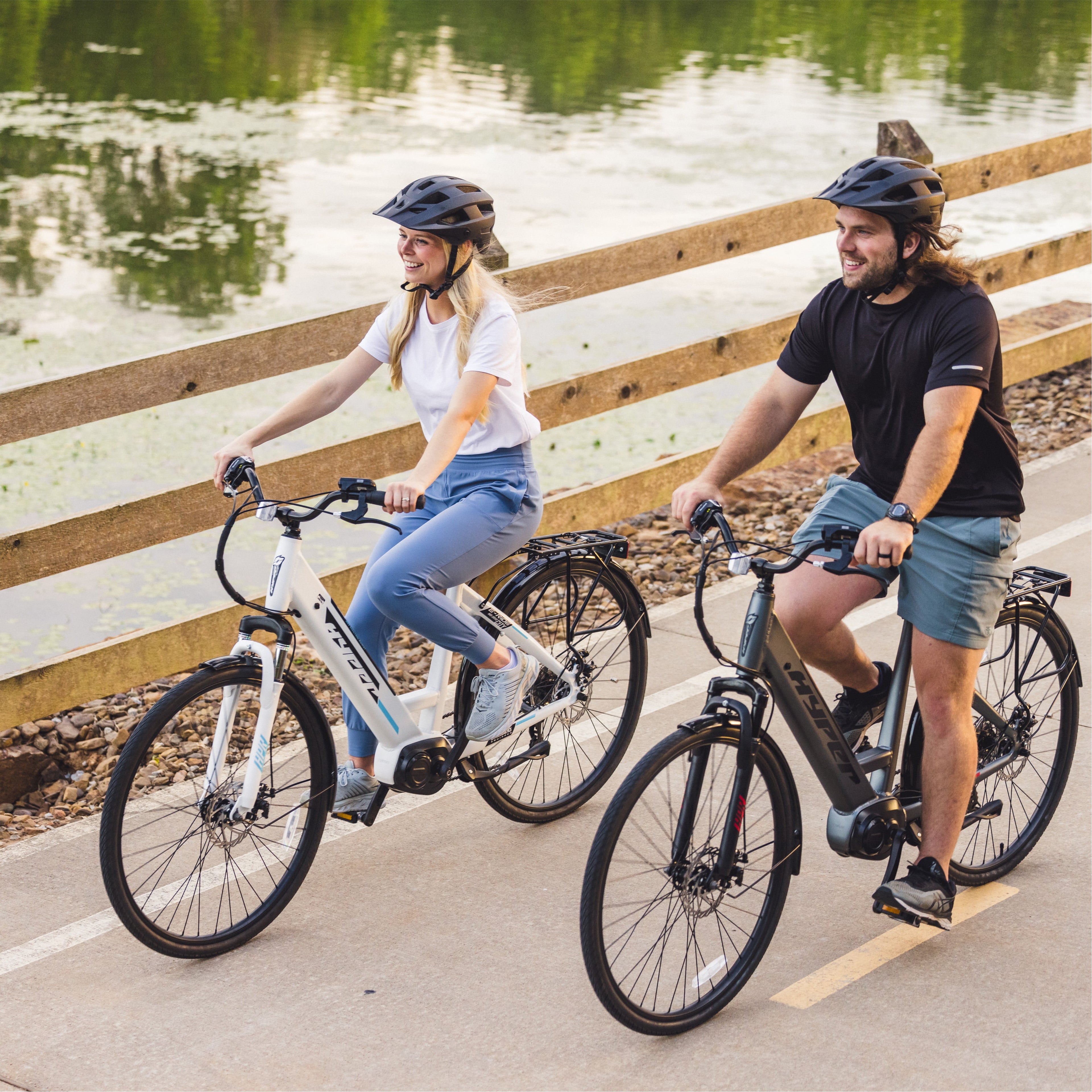 Hyper Bicycles 36V 700C Electric Commuter E-Bike, Adult Ages 13+, 250W Motor, Matte Gray Electric Bikes