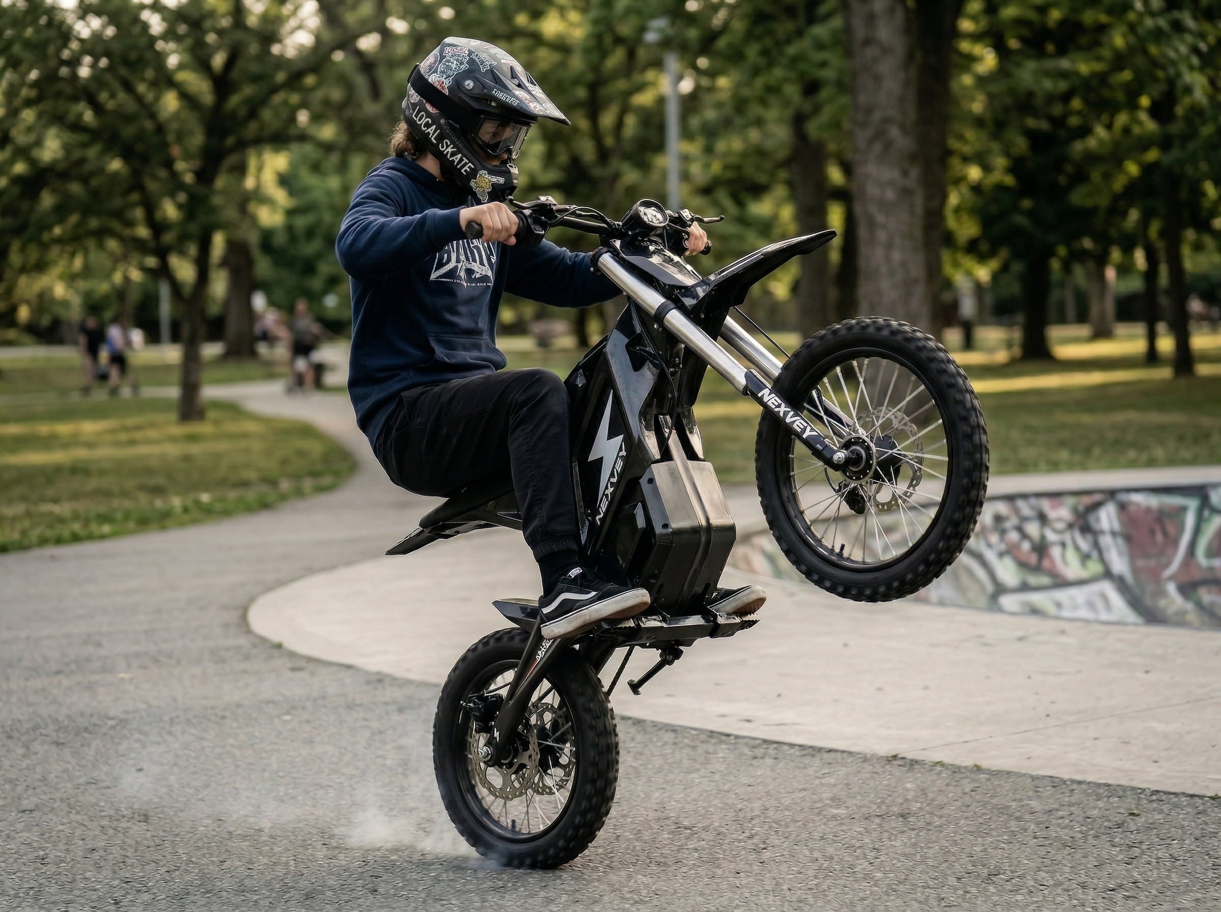 NEXVEY FLASH Electric Dirt Bike with Helmet(Size M) for Teens & Adults 13+, 4000W Peak Electric Motorcycle, 48V 22.5Ah UL2272 Battery, 35MPH Max Speed, Dual Suspension Off Road Ebike Electric Bikes